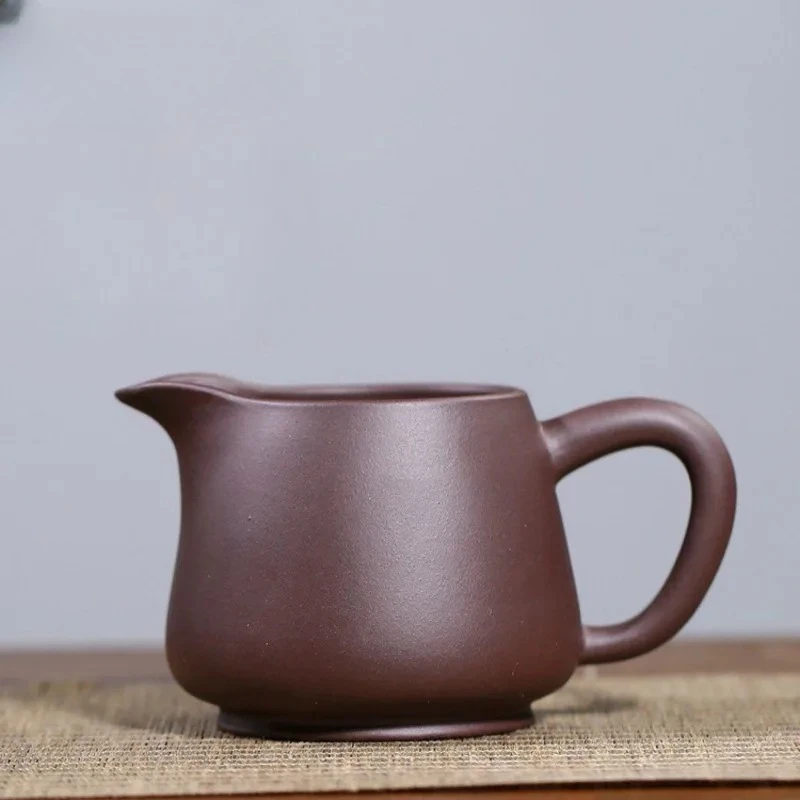 

Чайник-дозатор для чая из исинской глины (250 мл), чаша справедливости (чахай), кувшин для подачи чая, китайский чайный набор, аксессуары