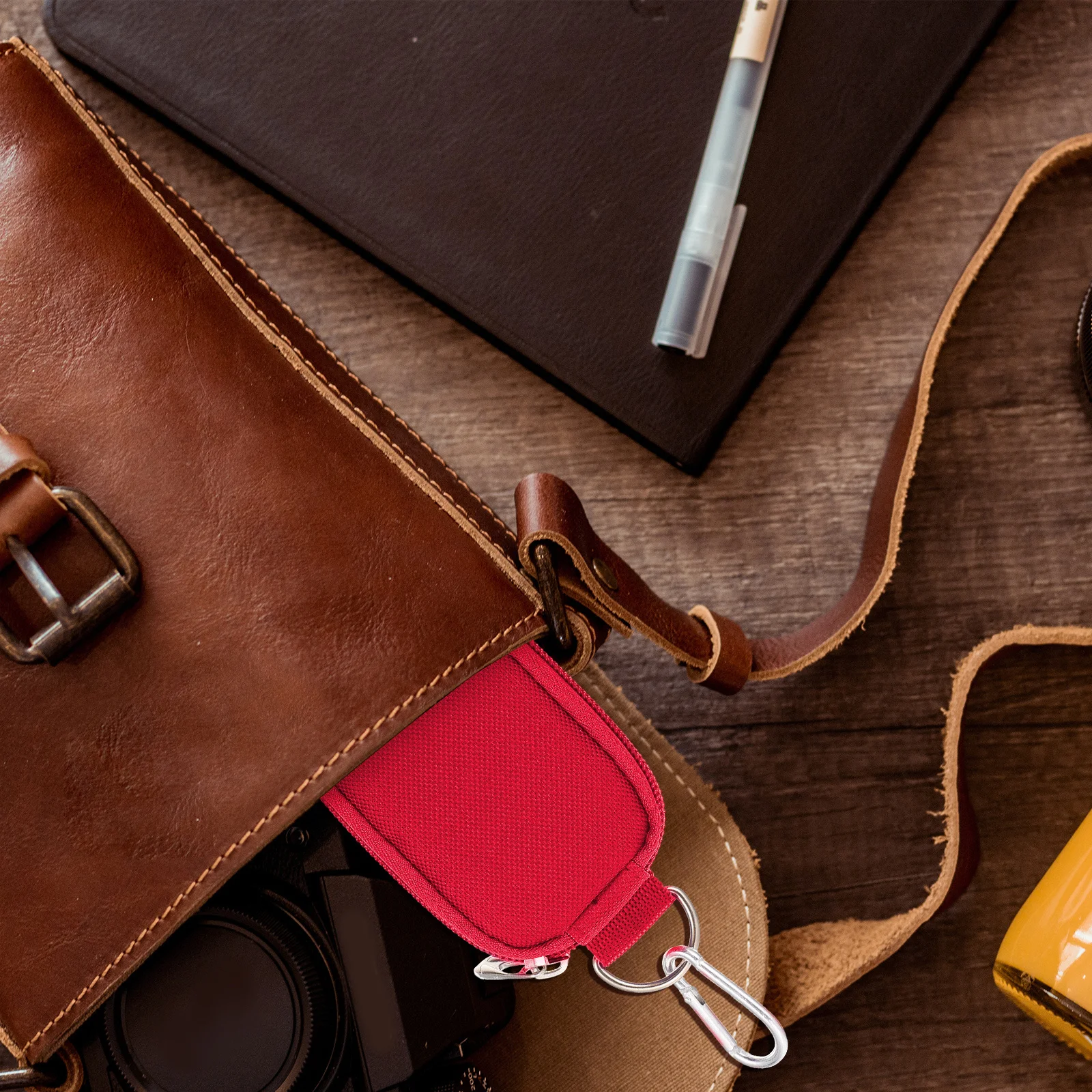 

1Pcs Bottle Organizer Essential Oil Storage Pouch Strong Fabric Travel Case for Small Oil Bottles Elegant Design Reliable Holder