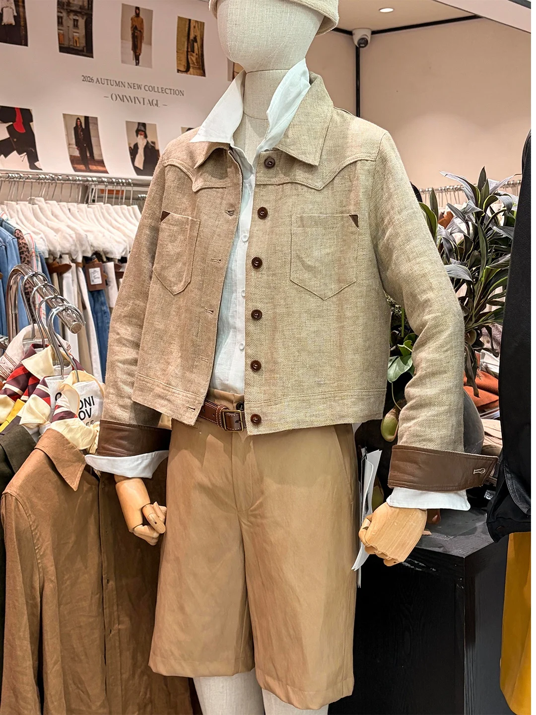 Kaki Color Linen Short Jacket Women's Early Autumn 2026 New Retro High-End Cotton Linen Top Casual Style Loose Fit Long Sleeve