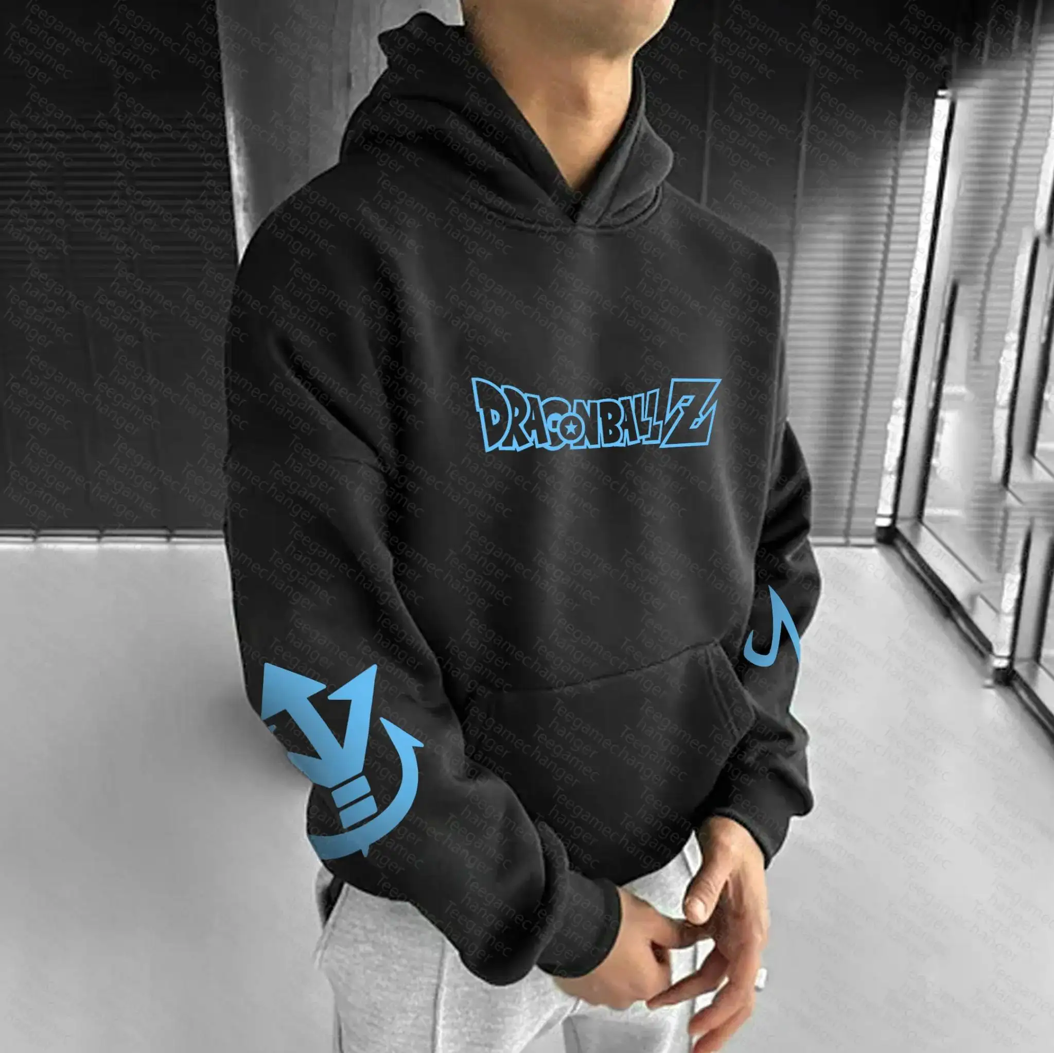 DRAGON BALL Z Future Trunks Felpa con cappuccio nera Super Saiyan con stampa Blue Energy Aura e maniche con design a freccia Anime Streetwear