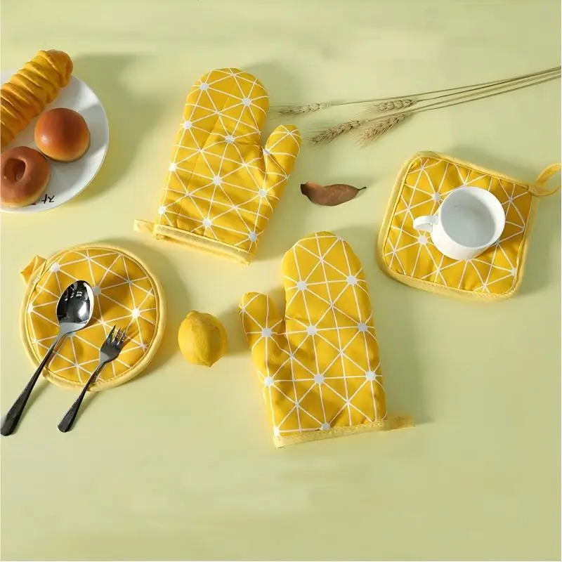 1 Set Baking Oven Gloves Insulation Pad Set Double-sided Quilted Anti Scald Cooking Microwave Gloves