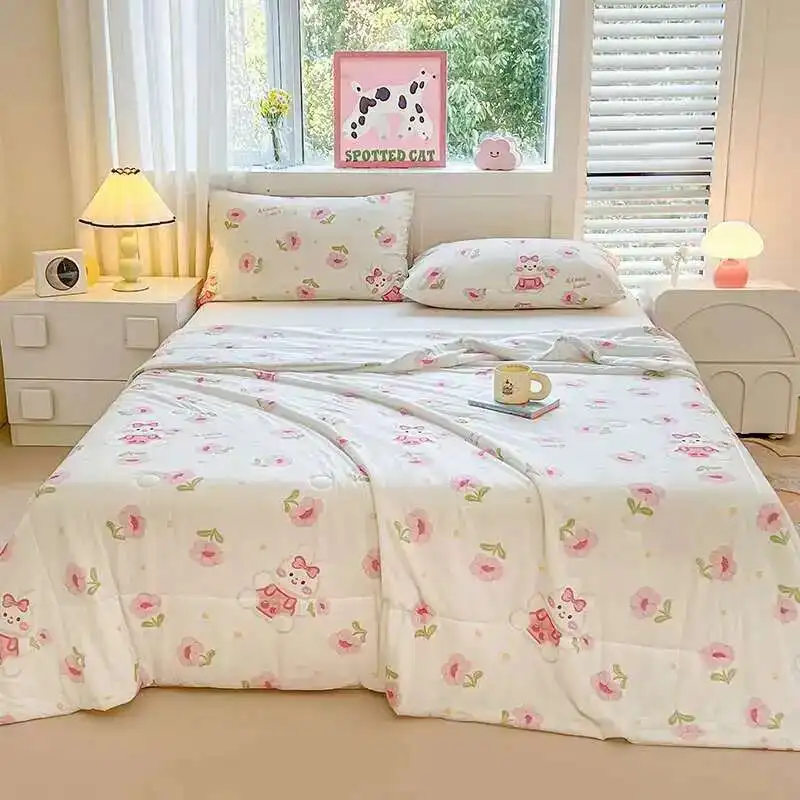 Floral Print Summer Cooling Blanket Queen/King Size Breathable Quilt, Lightweight Washable Cartoon Style Bedspread For Sleepers