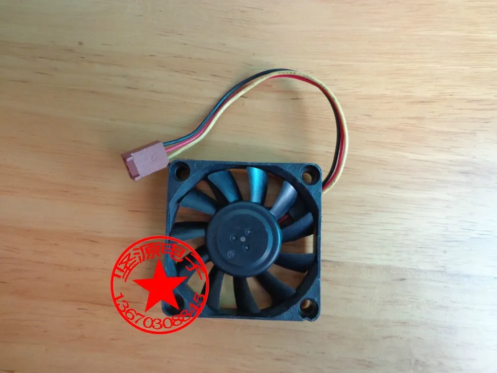 

5010 D05X-12TS2 DC 12V 0.06A 3 Wire Foxconn PK5411B7N0TD2 Cooling Fan