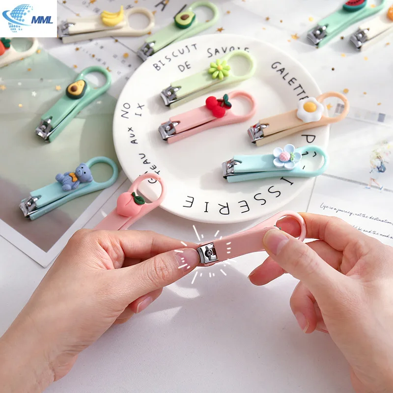 여아, 성인, 어린이를 위한 만화 손톱깎이; 매니큐어 및 손톱 다듬기용 휴대용 접이식 손톱깎이.