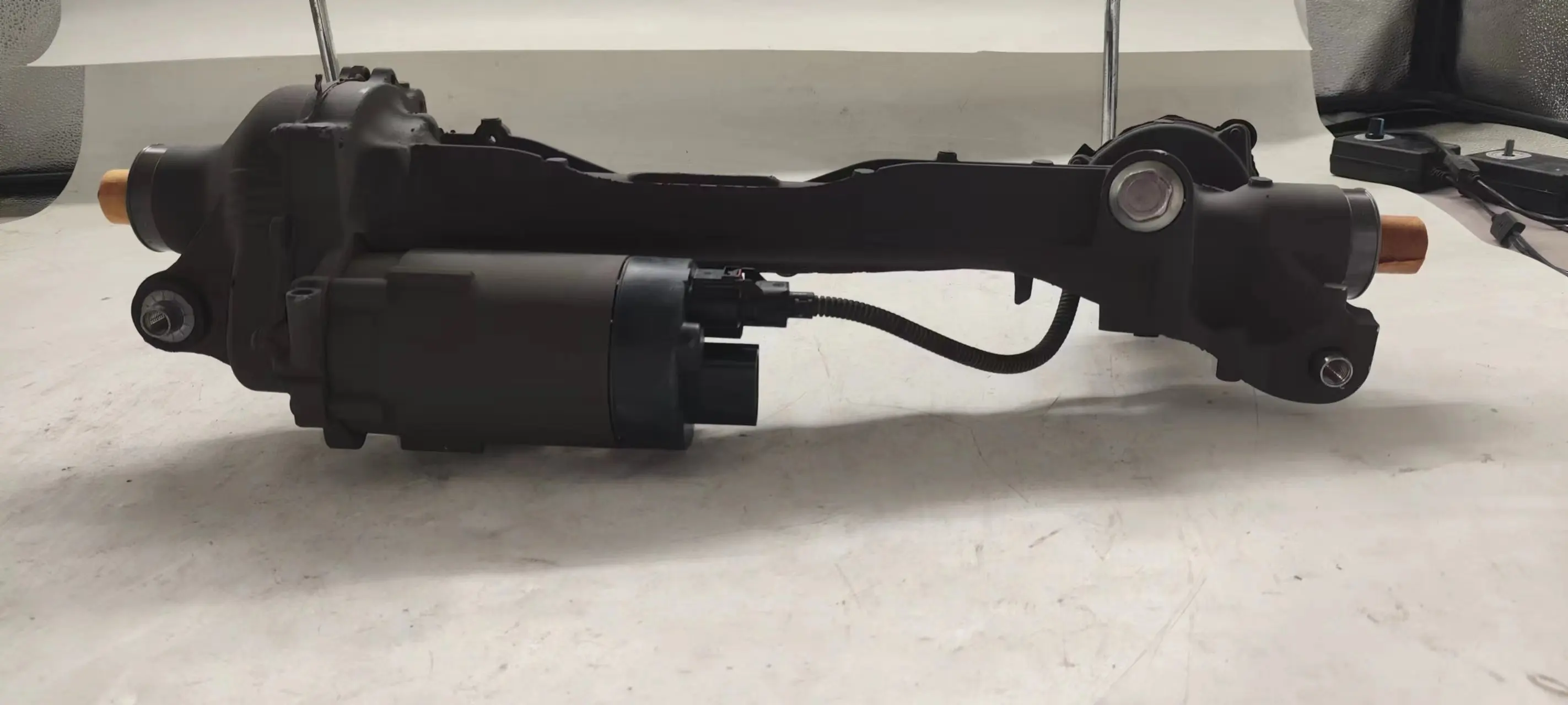 رف توجيه كهربائي لقطع غيار السيارات لسيارة Volkswagen Oe 5q 0910143   5QD 1423055