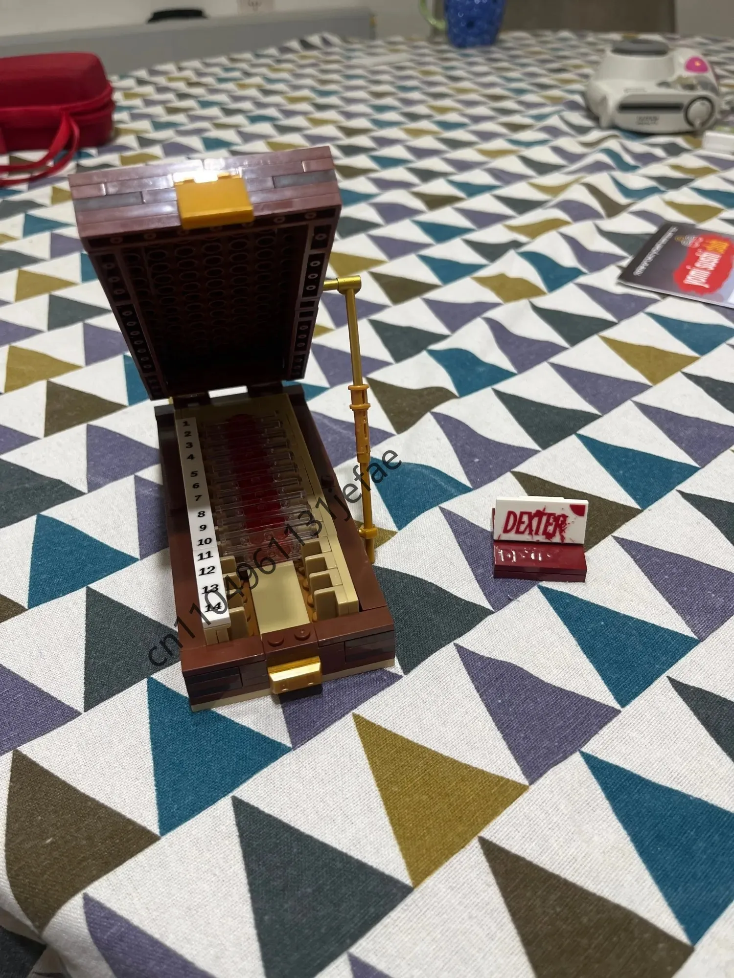 

Новинка, 194 шт., MOC Dexter, коробка для трофеев, модель, строительные блоки, сделай сам, образовательные сборные игрушки для детей, подарки на день рождения, Рождество