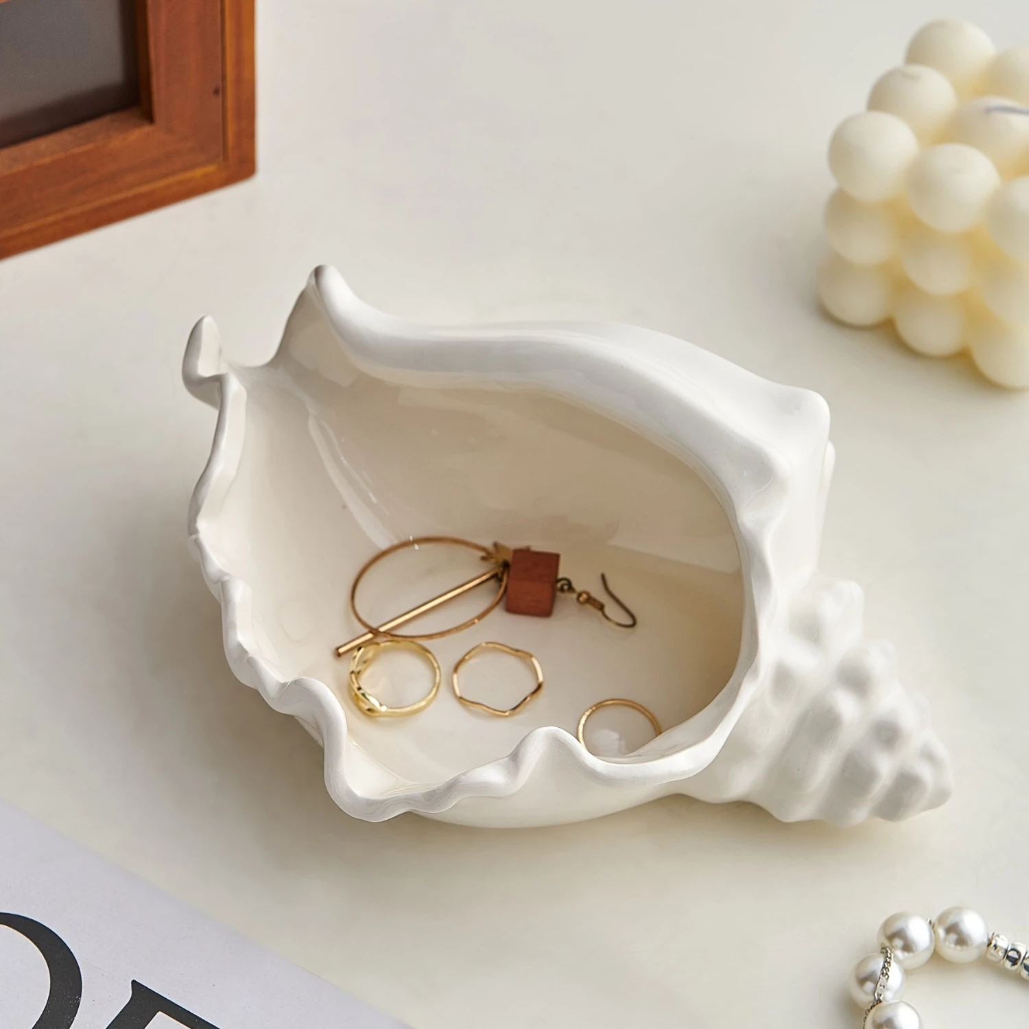 1pc Handcrafted Shell Jewelry Tray and Key Bowl - Elegant  Decor and Perfect Gift for Any Occasion