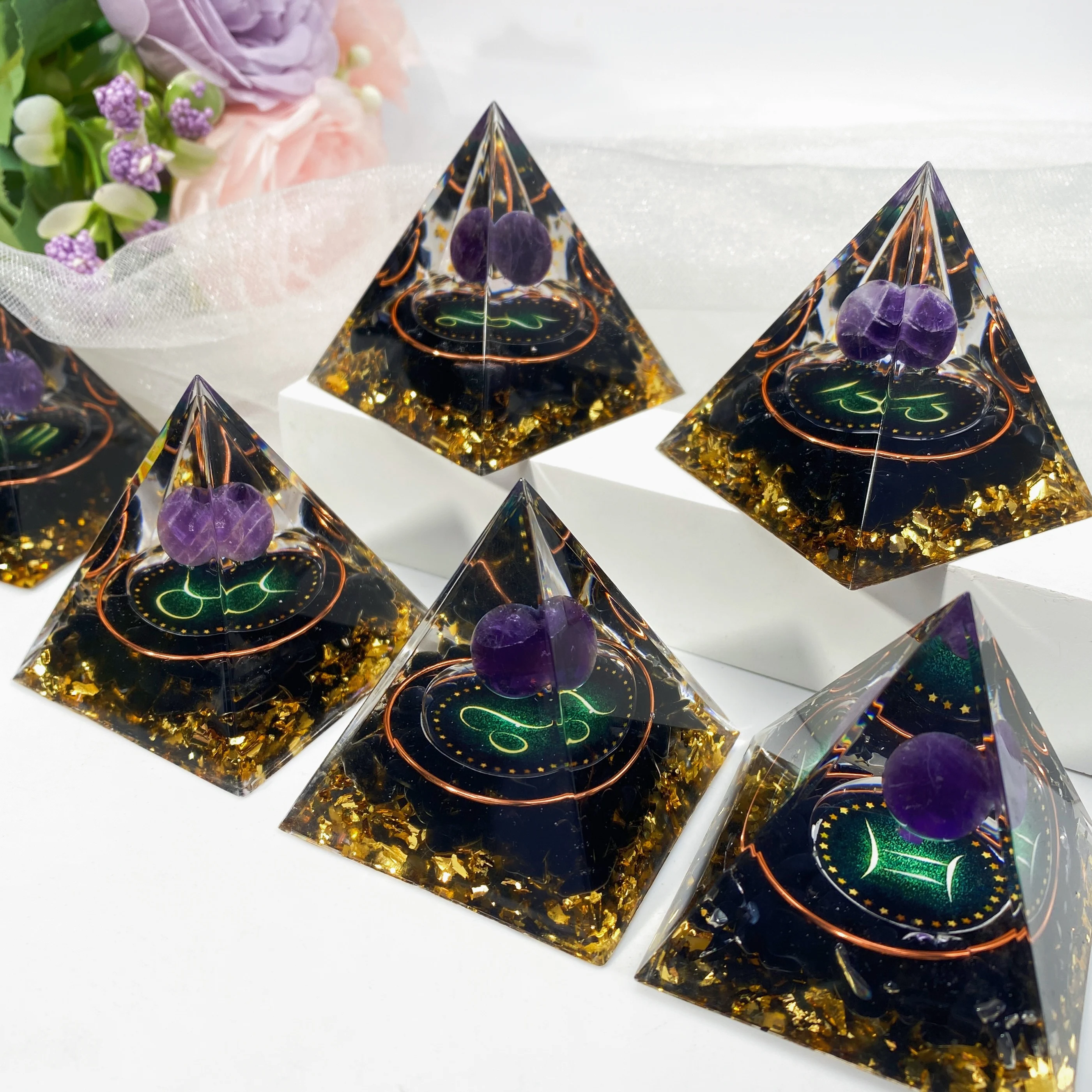 1pc Amazing Crystal Chips Resin Pyramid Of Twelve Constellations, Creative Home Office Desktop Decoration, Perfect Gift.