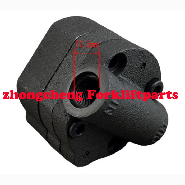 Forklift Parts TCP-031 steering oil pump used for 7FB10-30 with 45530-13131-71 45510-13201-71