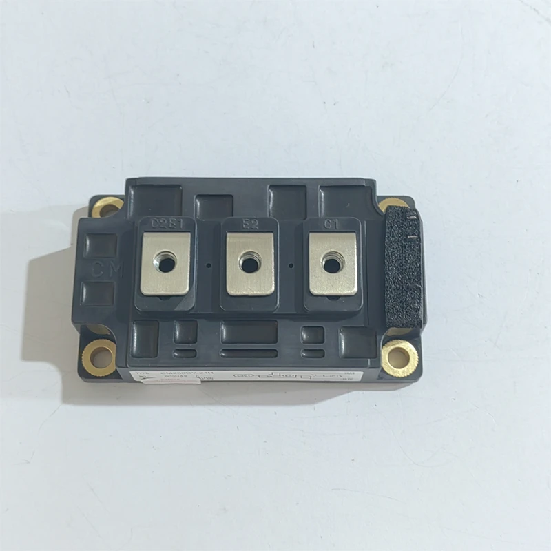 Módulo elevador de CM200DY-24H