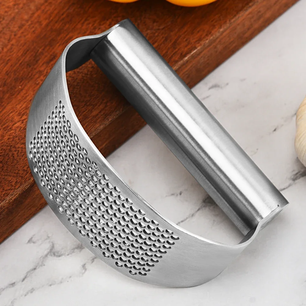 Hot selling Stainless steel arc garlic crusher vegetable shredder manual ginger chopper kitchen gadget