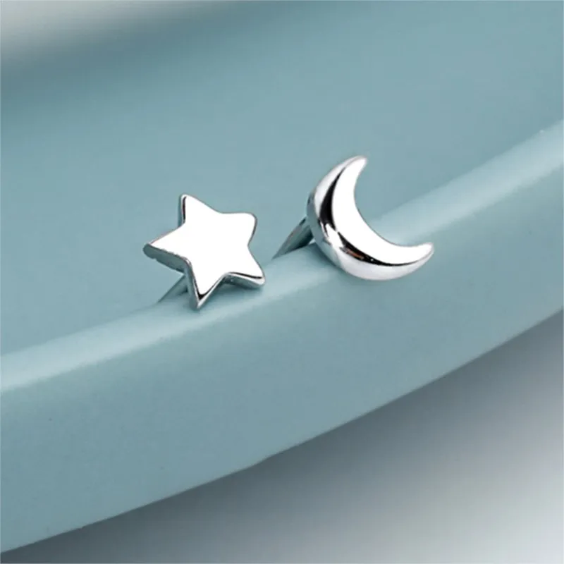 

New Fresh Fashion Jewelry Moon And Star 925 Sterling Silver Asymmetric Cute Simple Women Popular Stud Earrings E238