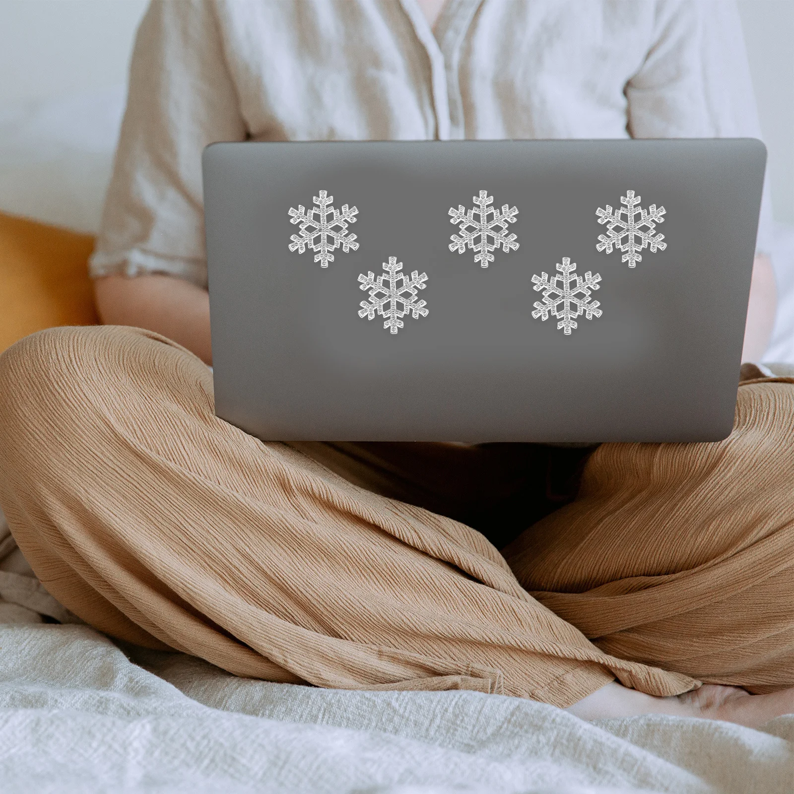 

5pcs 40Mm Rhinestone Embellishments Snowflake Design White Craft Accessory For Scrapbooking Hair Clip Decor Phone Case Diy Gift