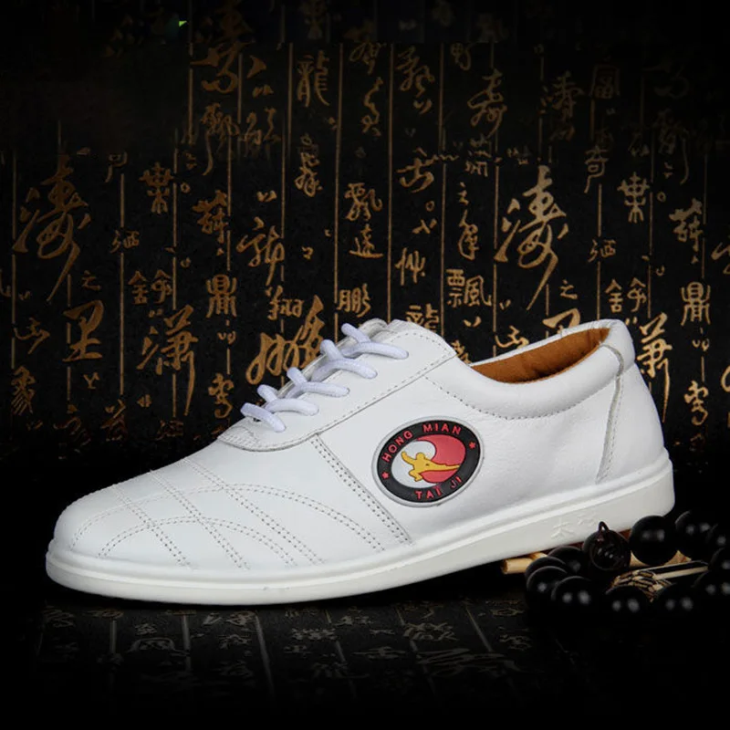 2025 New Men's and Women's Luxury Brand Taekwondo Shoes Kung Fu Shoes Wearable Taiji Shoes Leather Taiji Shoes