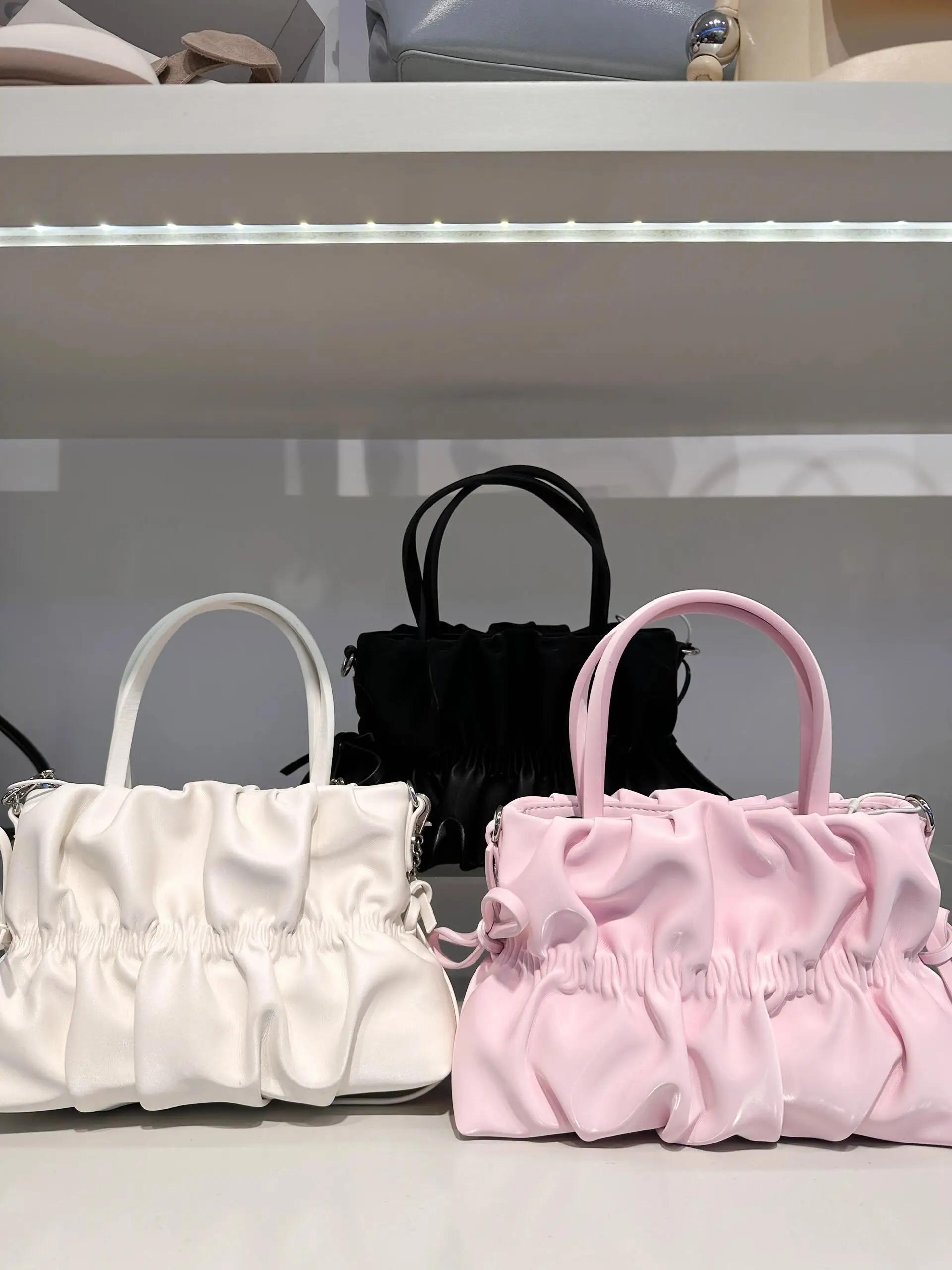 

Korean Style Fashion Handbag Pleated Straps Bow Tie Soft Leather Sweet Casual Temperament Women's Small Square Bag 2025 New