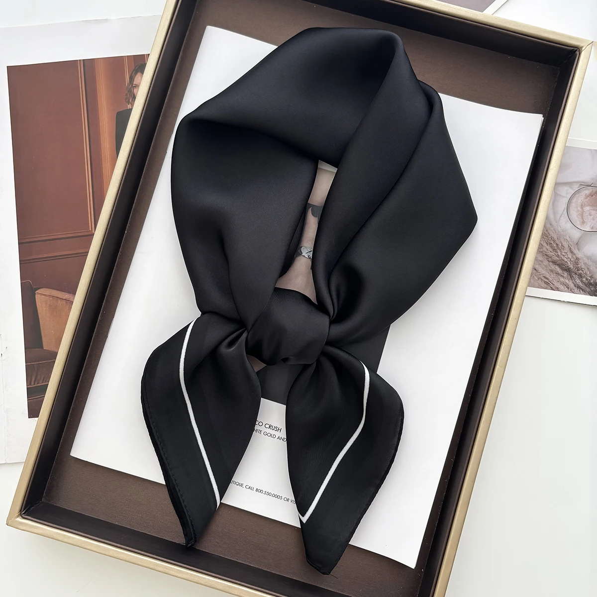 

Новый женский атласный шейный платок с принтом пейсли, квадратные шарфы для волос, платок, повязка на голову, шали, шейный платок, бандана для женщин