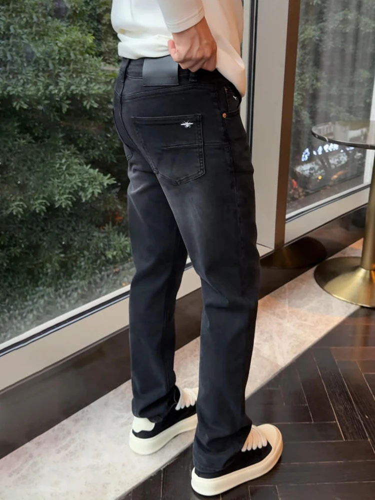 

Новые зимние мужские джинсы Slim Fit: повседневные брюки для молодежи, модные, универсальные, длинные, со средней посадкой, на молнии, из денима