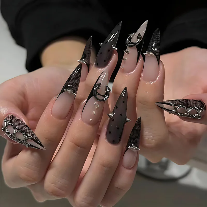 24pcs Long Stiletto False Nails Wearable Polka Dot Full Cover Nail Art Finished Black Spicy Girl Fake Nail Rivet Design Manicure