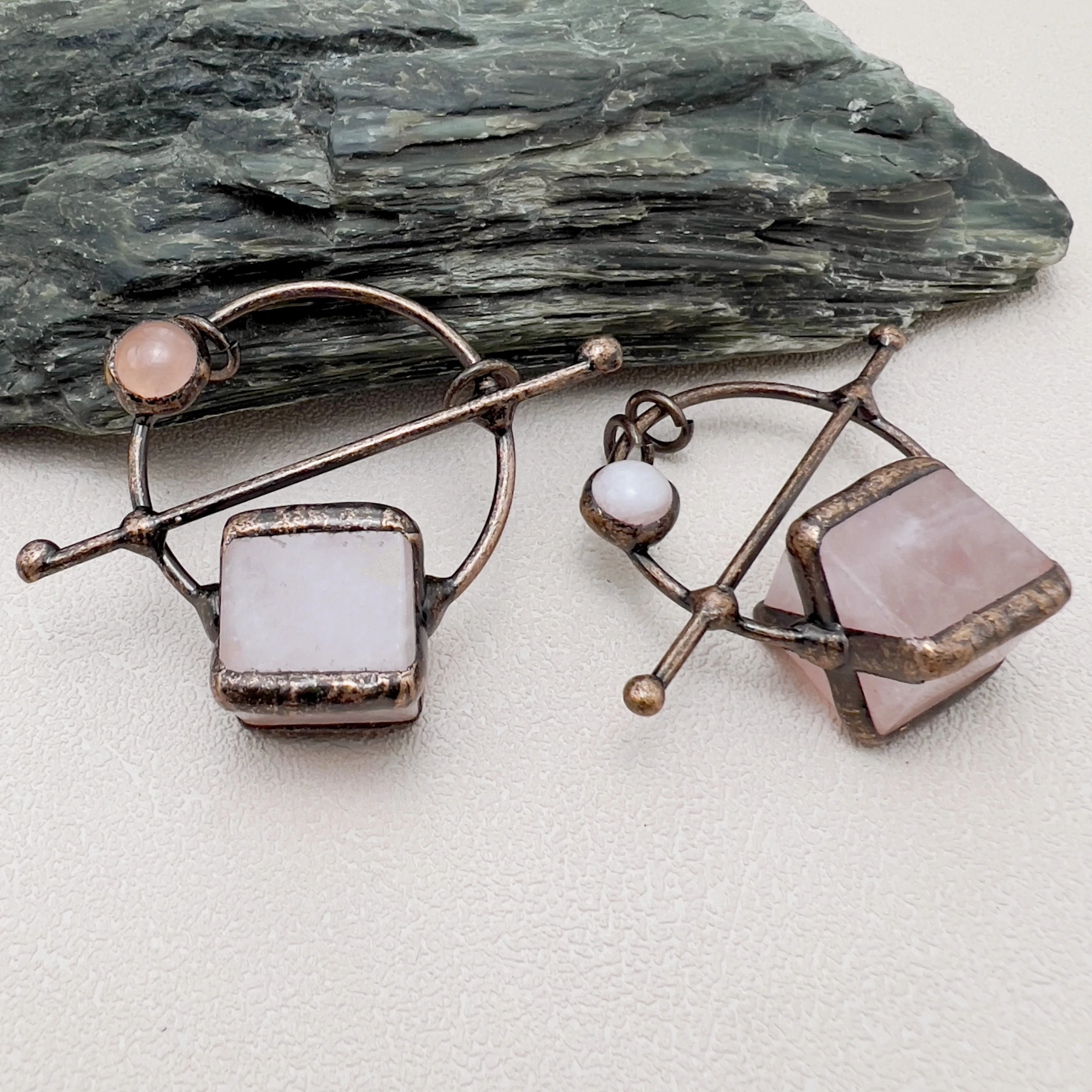 5PCS Bronze Plated Cube Natural Rose Quartzs Crystal Vintage Celestial Necklace Pendant MY240602