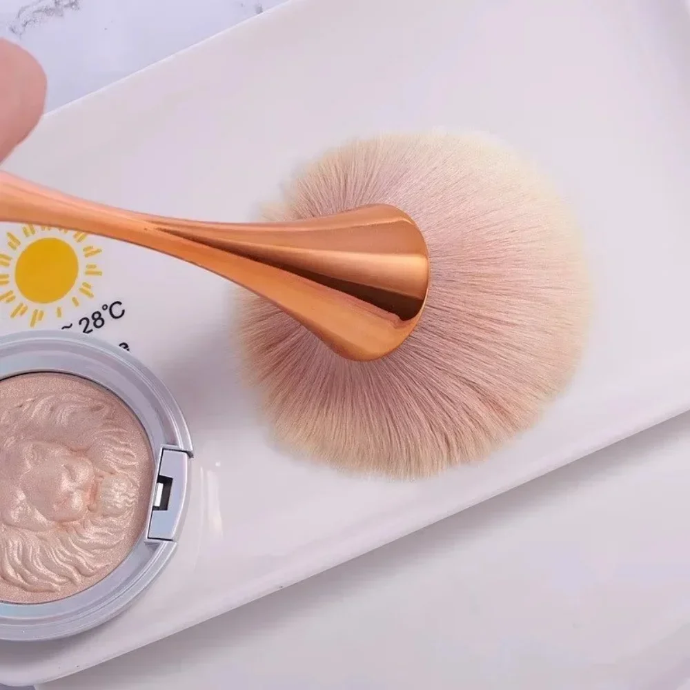 1pc Big Size Soft Fluffy Glitter Powder Professional Brush Rose Golden Fan Makeup Brush Cosmetic Brush Loose Powder Brush Powder