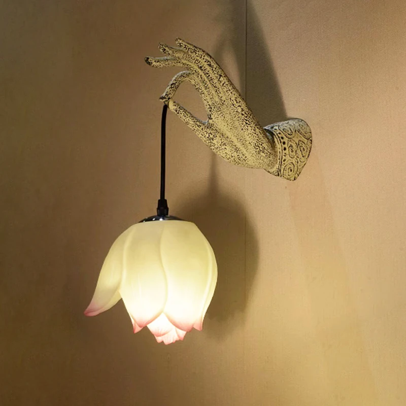 Creative Chinese style Buddha hand wall lamp restaurant corridor corridor bedroom wall lamp lotus Buddha classic bracket lamp