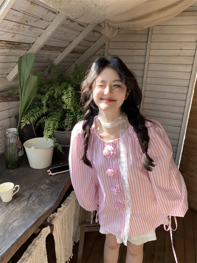 

Женская свободная рубашка с длинным рукавом в нежном стиле, с 3D-цветочным принтом, универсальный весенний шикарный топ с рукавами-фонариками и круглым вырезом, антивозрастной эффект