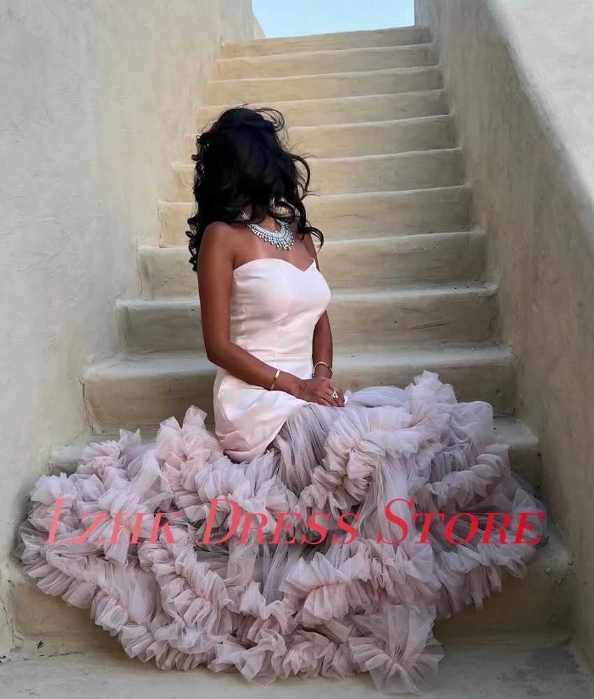 فستان سهرة مكشكش على شكل حرف A من التل رشيق مخصص عالي الجودة بدون أكمام على شكل قلب بطول الأرض فساتين شير