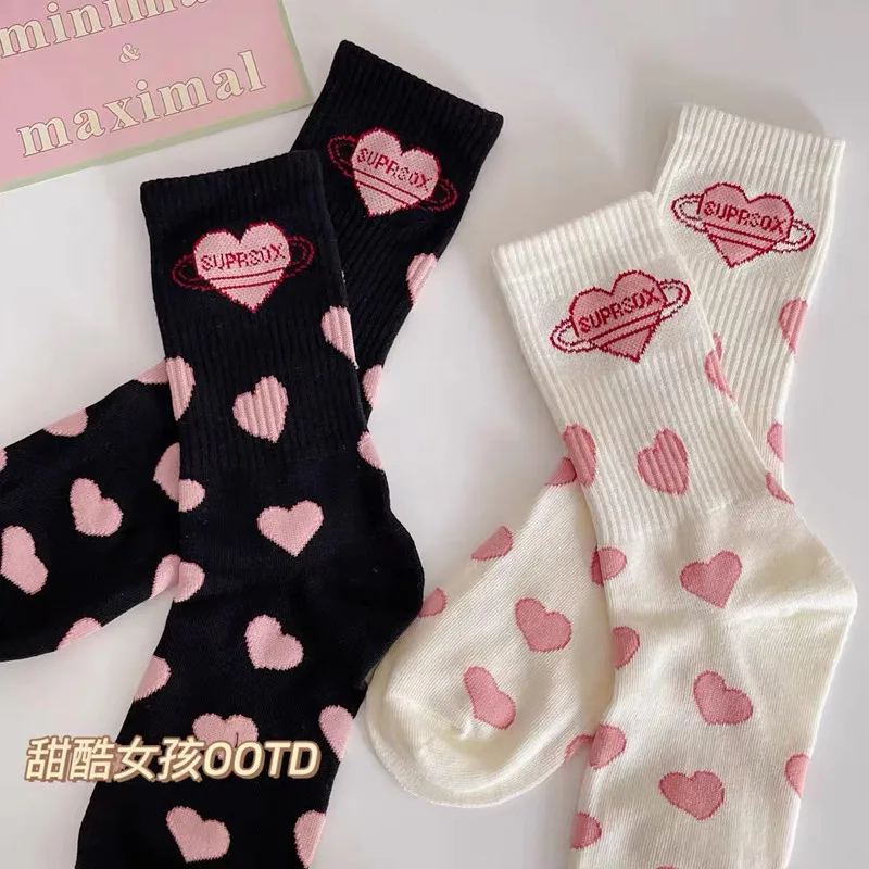 

Cute Love Heart Pattern Knitted Lolita Socks Fashion Cotton Sports Casual Hottie Mid-Tube Socks Wholesale