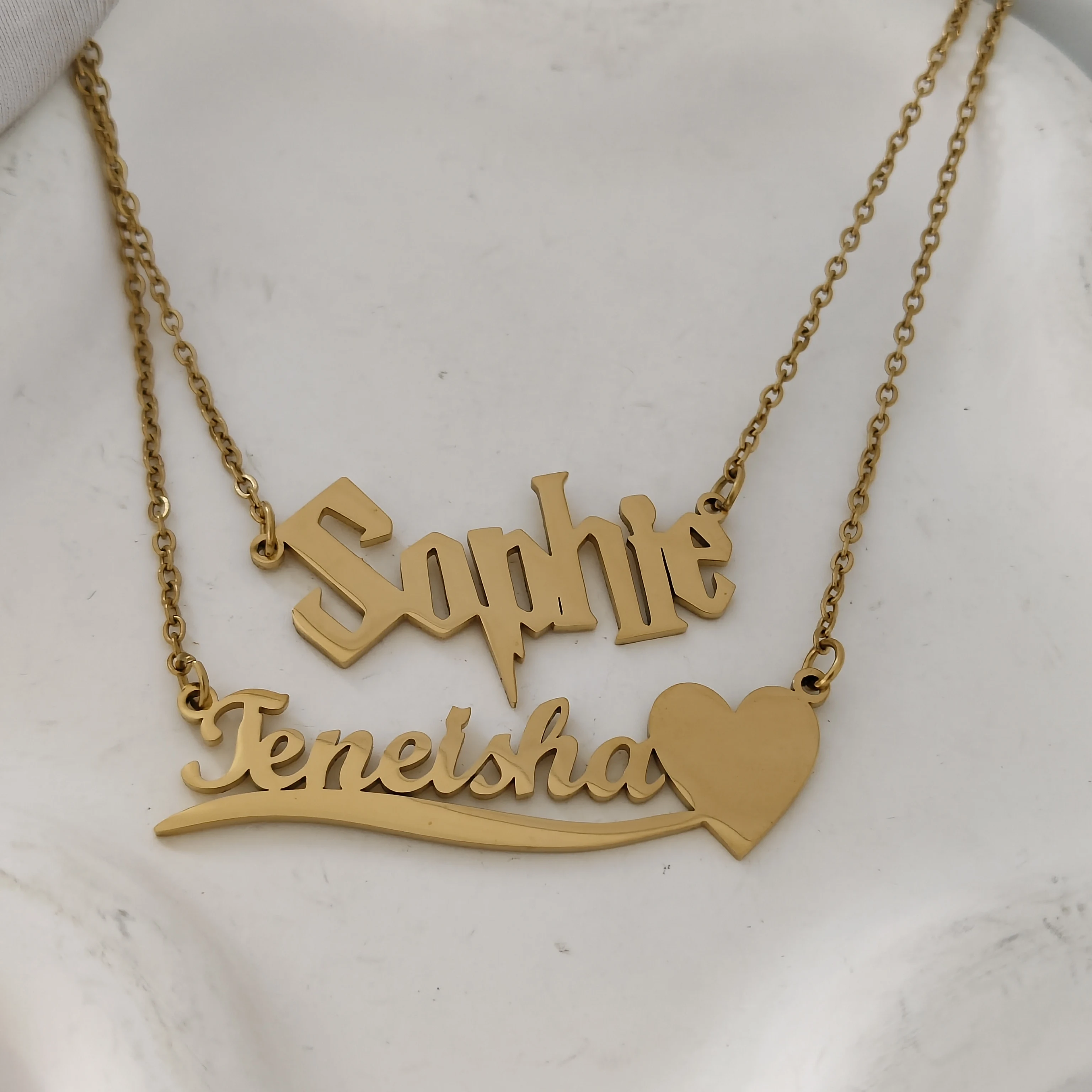 DHQH New Customized Name Heart Necklace Personalized Letter Heart Pendant Necklace Valentine's Day Gift Factory Direct Sales