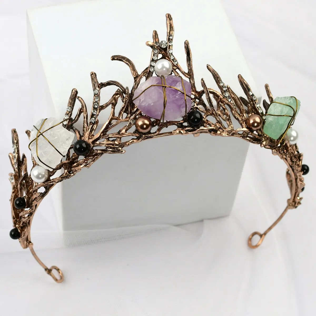 Ametista naturale WhiteCrystal Fluorite Mermaid Crown Fashion Colorful CrystalVintage MetalCrown accessori per capelli donna