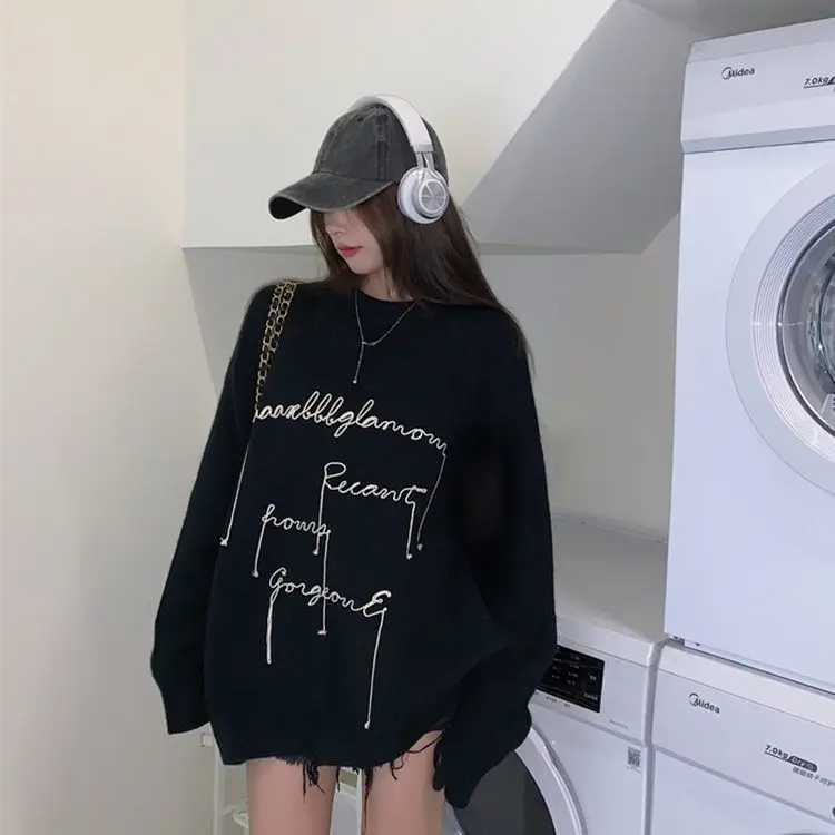 

Black Round Neck Letter Printed Sweatshirt Women 2024 Autumn Winter New Thickened Long-Sleeved Korean Style Loose Design Top