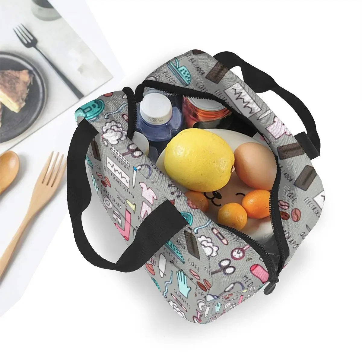 Nurse Pattern Fresh Cooler Bags Waterproof Portable Zipper Thermal Oxford Lunch Bags Women Convenient Lunch Box Tote Food Bags