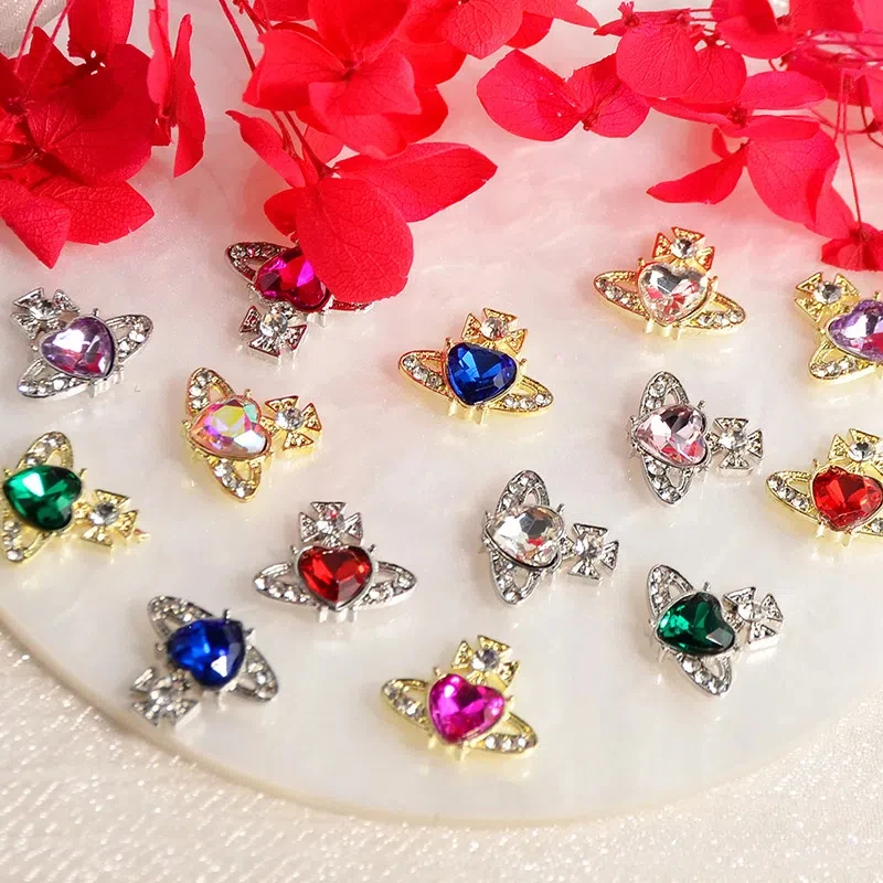 Vintage-Stil, luxuriöser Zirkon, asymmetrische Herz-Nageldekorationen, 3D-Nagelanhänger in Saturnform, trendiges Nagelzubehör