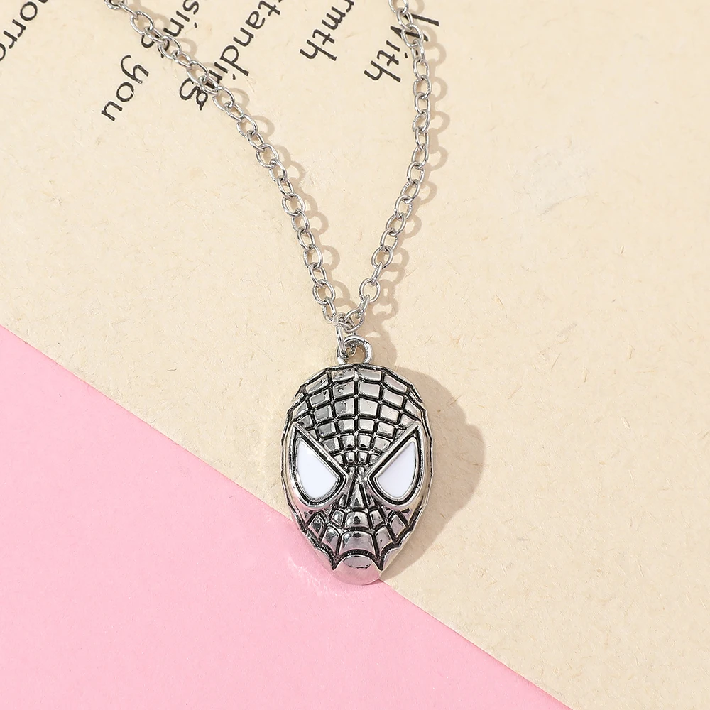 Superhero Spider Man Mask Pendant Necklace Fashionable Cool Spiderman Jewelry Accessory for Men Boys Gift view 4
