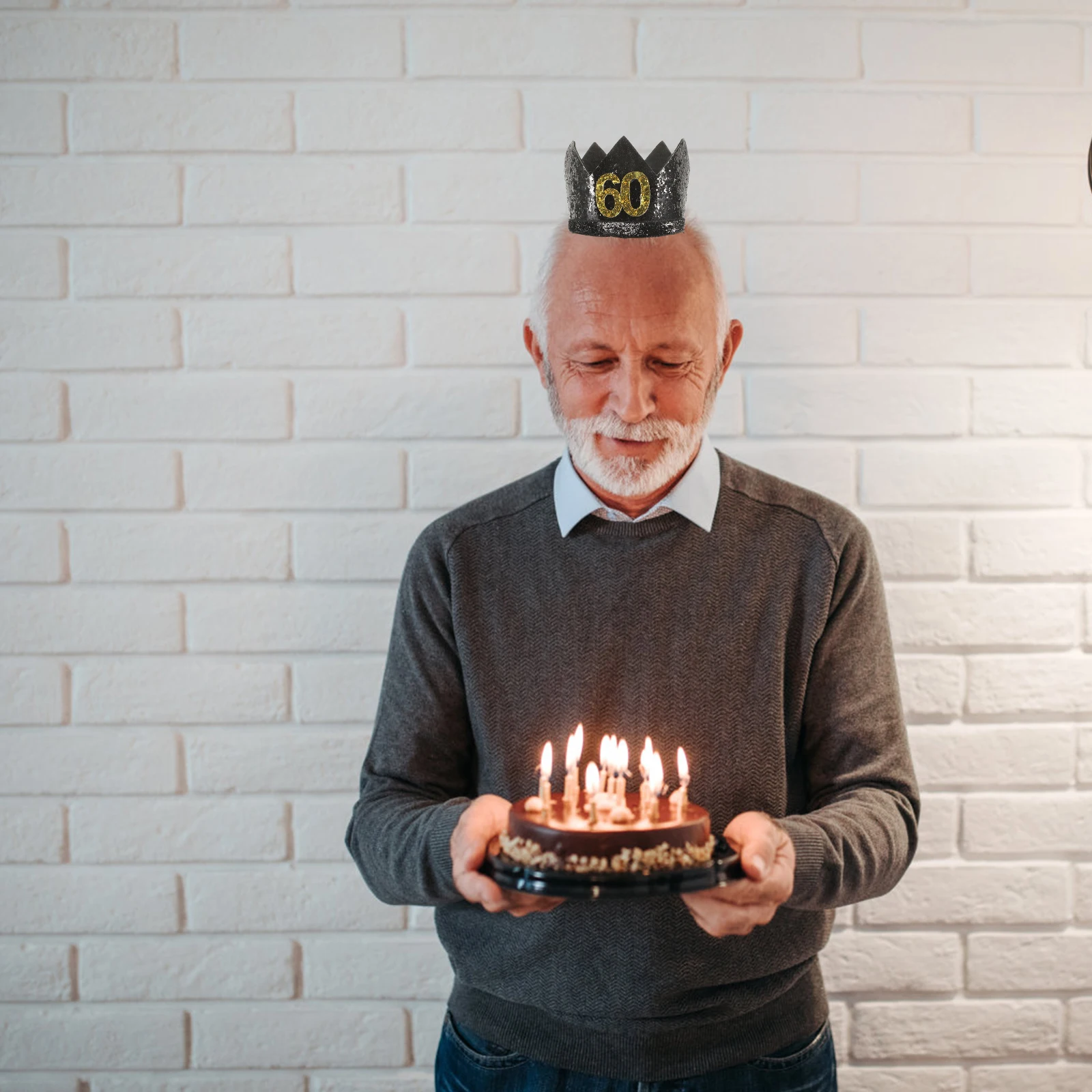 

1Pcs Black Gold Crown Birthday Hat Premium Materials Not Easy to Fade Creative Design Lovely Hat Birthday Cap Party Supply