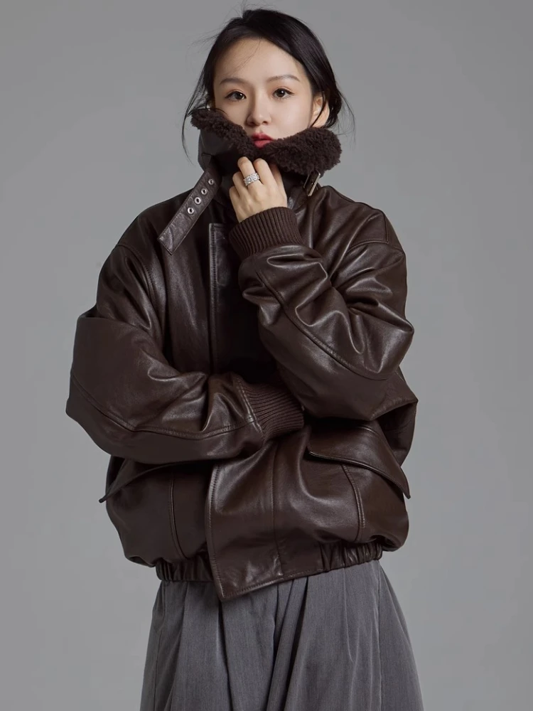 Giacche da moto vintage in vera pelle per donna Autunno Inverno Cappotto trapuntato in vera pelliccia di agnello semplice di fascia alta con collo in vera pelliccia di pecora