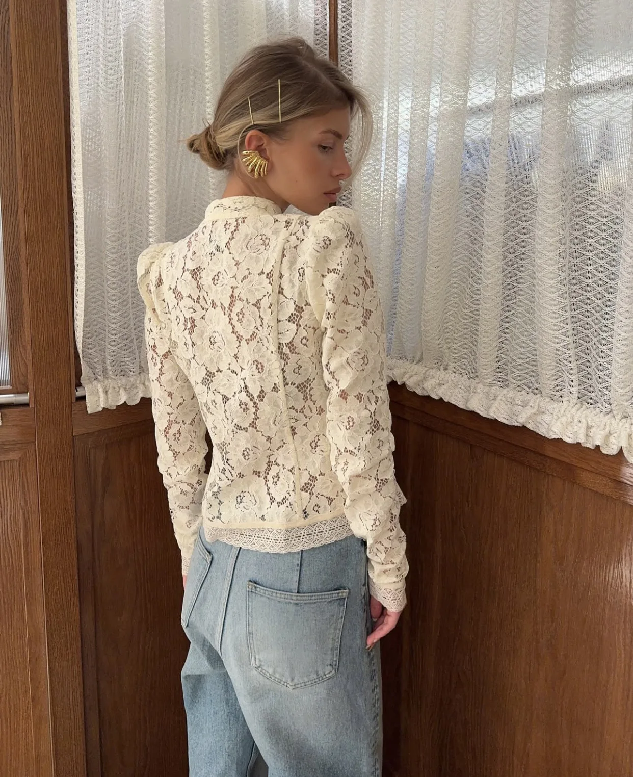 トップス hooked vintage lace tops Elegant Beige Casual Hollow Out Shirts Women's Vintage Hook Floral