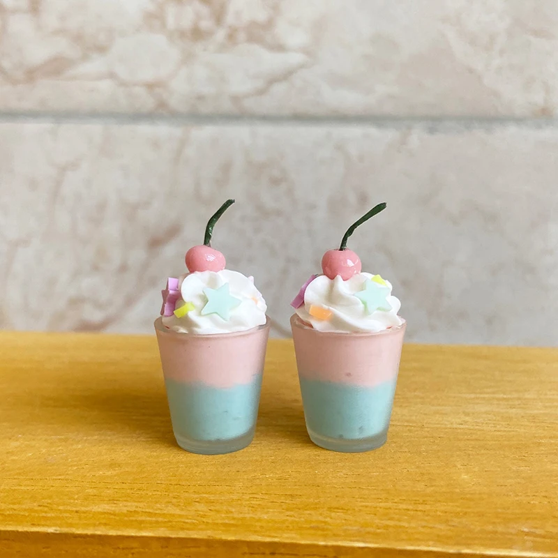 Taza de helado de cereza en miniatura para casa de muñecas, accesorio de cocina para muñecas, 1:6/1:12, 1 ud.