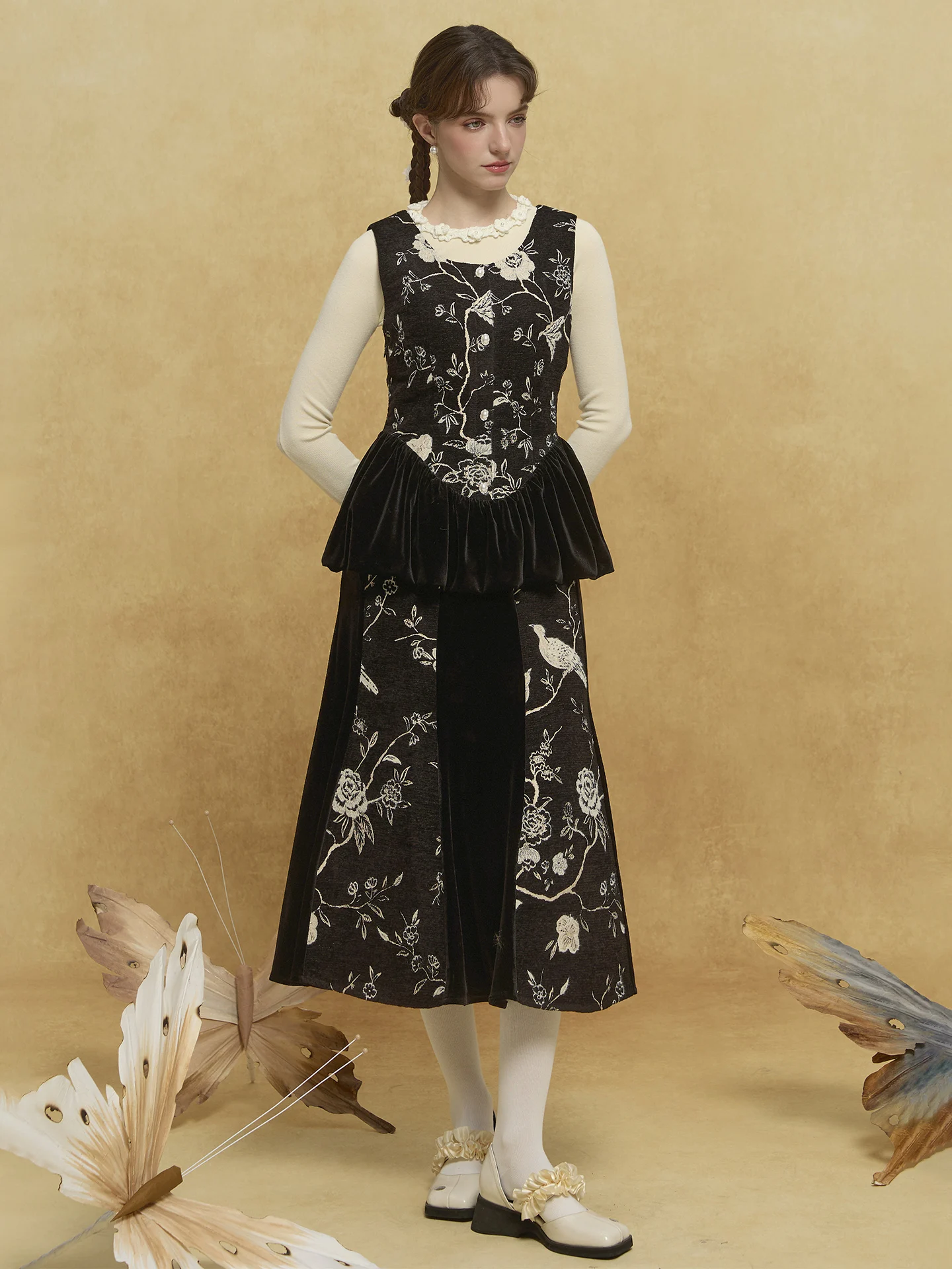 

Оригинальный дизайн, вышитый топ для женщин, приталенный крой, цветные блоки, узор с цветами, круглый вырез, весна-лето 2024