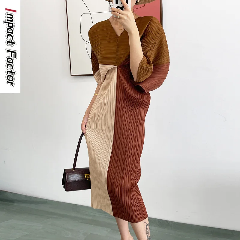 

2025 Pleated Dress Women's Long Bat Sleeve Women's Miyake Skirt High Temperament V-neck Dress Skirt