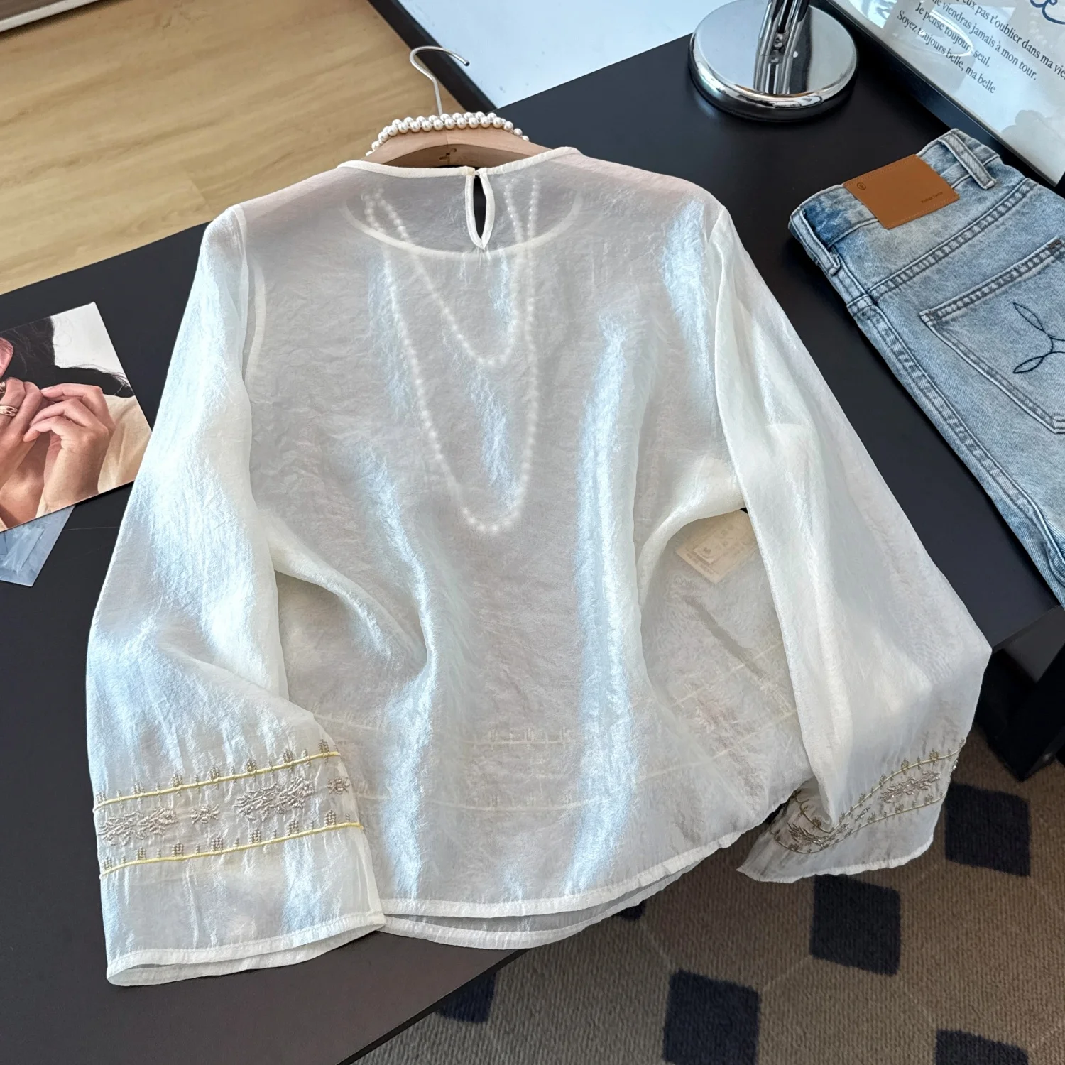 New Chinese Style Loose Long Sleeve round Neck Embroidered Top Ladies Fashionable Versatile Improved Design Autumn Season