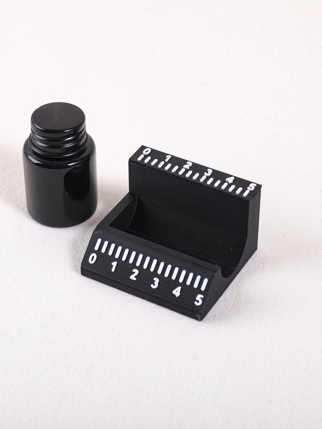 3ml/5ml Fläschchen-Etikettenapplikator Einfache Ausrichtung Präzises Aufkleberwerkzeug Wiederverwendbares Zeitsparendes Etikettierwerkzeug-Set für Kleine Flaschen – Detail 6