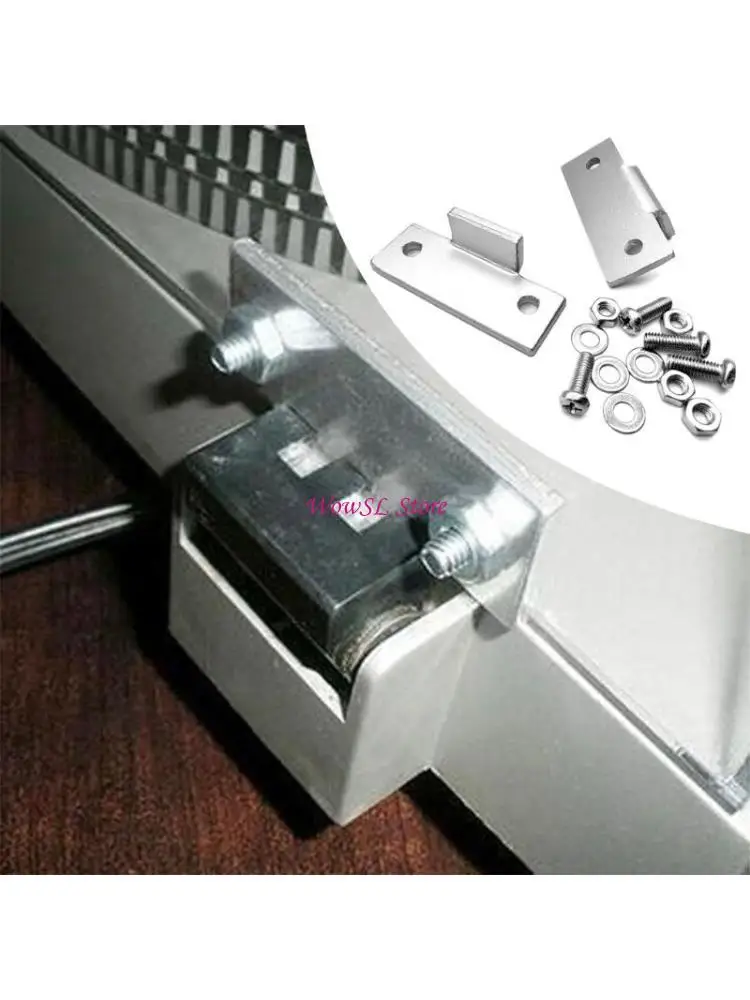 Turntable Dust Cove…