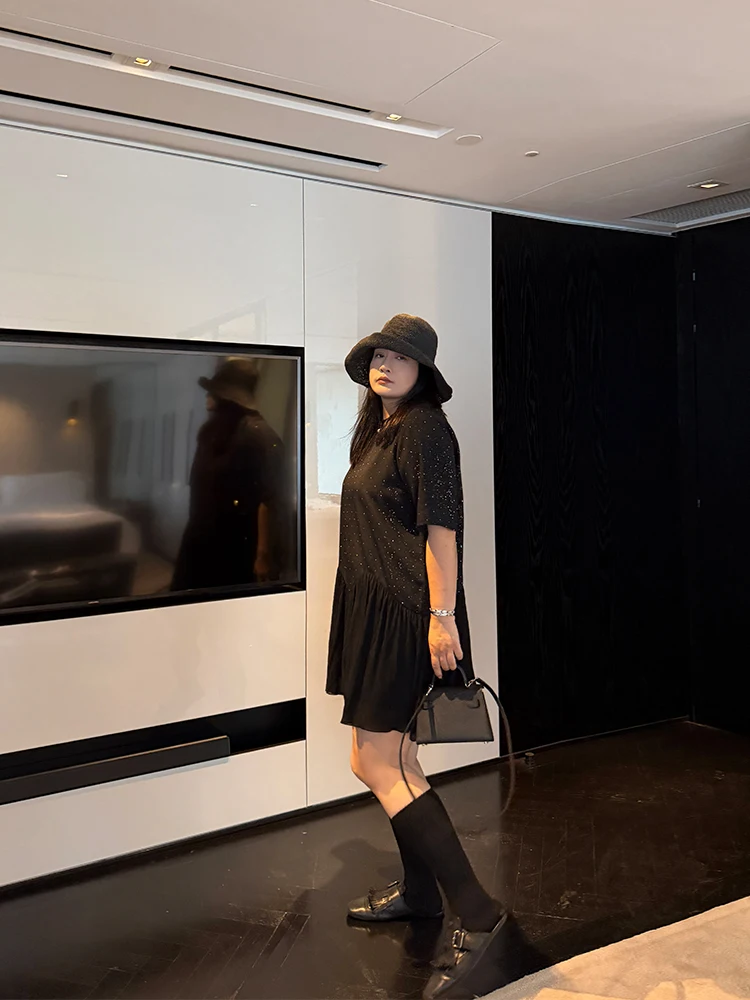 

Heavy Embellished Silver Rhinestone Pleated Elastic Design Dress Women's Casual round Neck Short Sleeve Loose Fit Spring Summ...