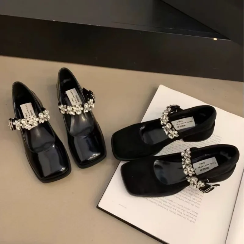 Lolita Shoes Square Low Heel Girl Buckle Patent Leather Shoes Mary Jane Flats Loafers Autumn 2024 Women Platform Pumps heels