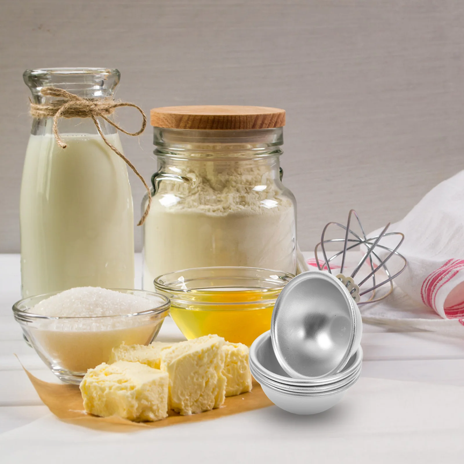 

4Pcs Aluminum Hemisphere Bath Molds DIY Sphere Molds for Relaxing Bath and Baking 45x2cm Lightweight Easy Release Ball