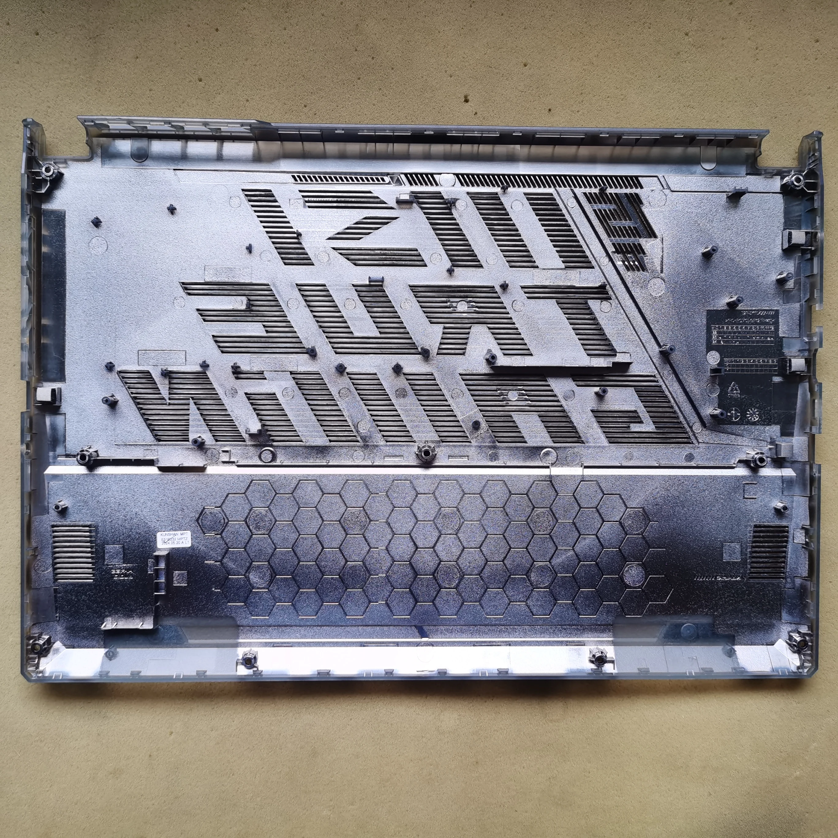New laptop bottom case cover for MSI Cyborg 15  Air MS-15K1