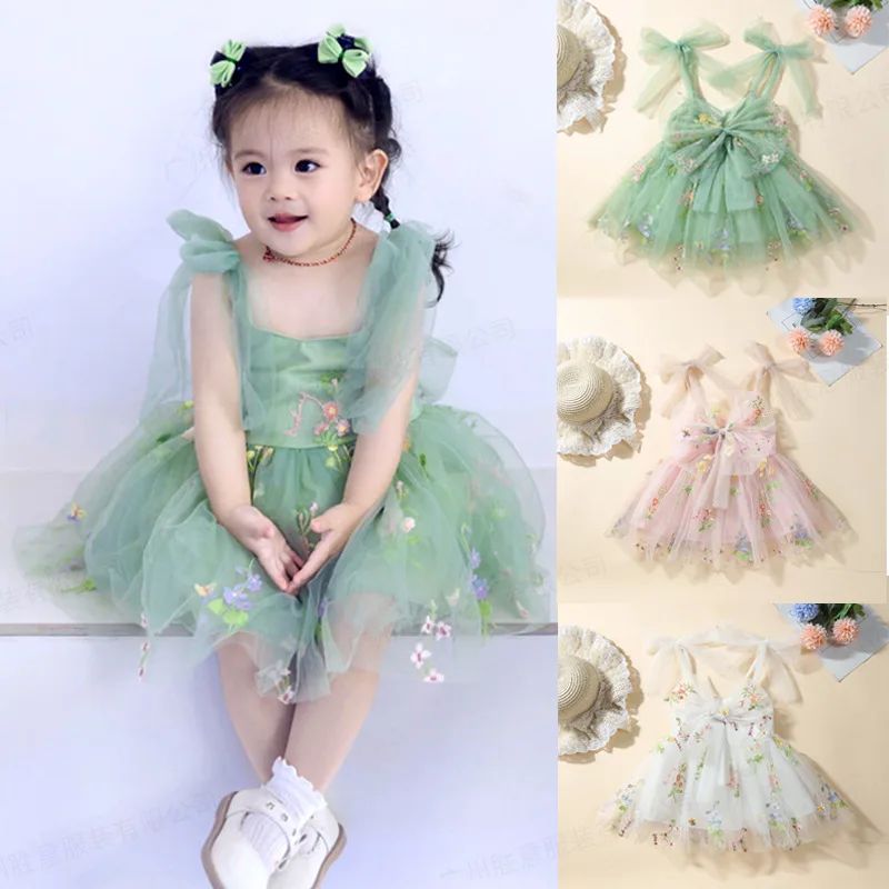 Baby kleidung Kleid für Frühling und Sommer Mädchen Kleid dreifarbig bestickt Mesh Hosenträger Stil Prinzessin Kleid Mesh Rock