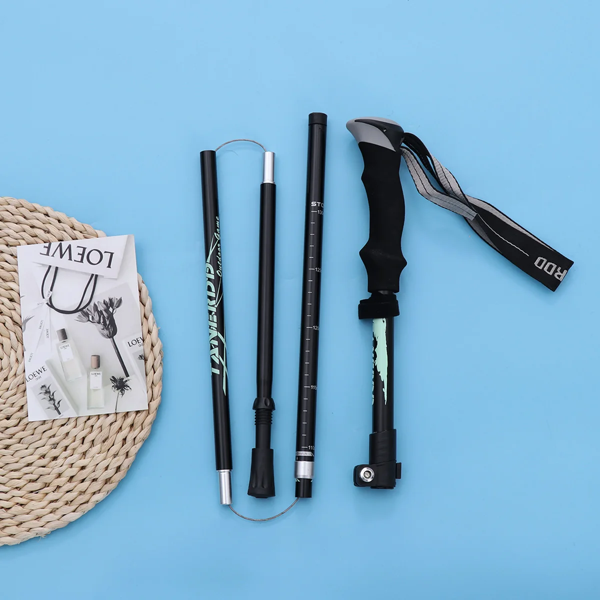 

Aluminium Alloy Trekking Pole Multi-Section Ultra-Light Mountaineering Stick Wear-Resistant Durable Compact Lightweight Carbon