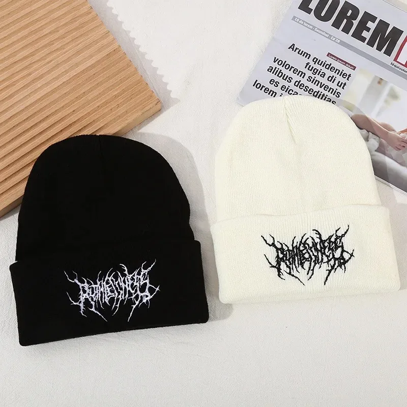 Ciepłe damskie męskie zimowe czapki beanie Gothic Street Punk czapki z dzianiny 100% bawełna moda utrzymuj ciepło Skullies czapki beanie